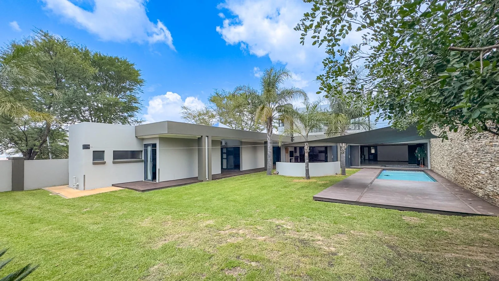 A  GRAND AFFAIR IN MIDLANDS ESTATE