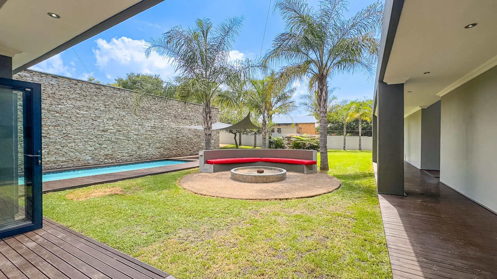 A  GRAND AFFAIR IN MIDLANDS ESTATE