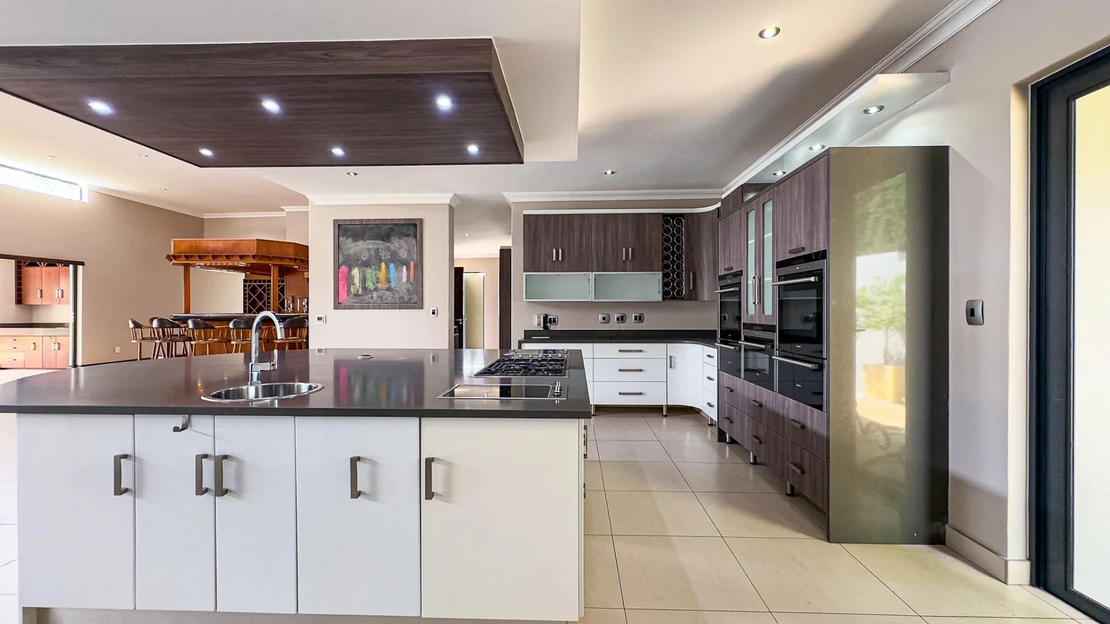 A  GRAND AFFAIR IN MIDLANDS ESTATE