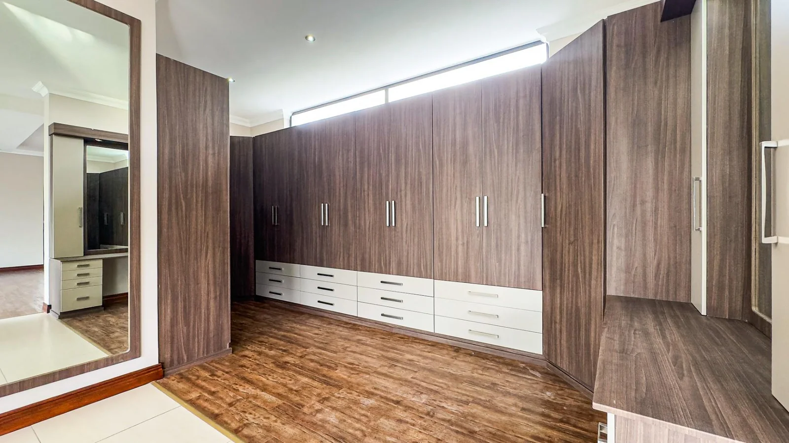 A  GRAND AFFAIR IN MIDLANDS ESTATE