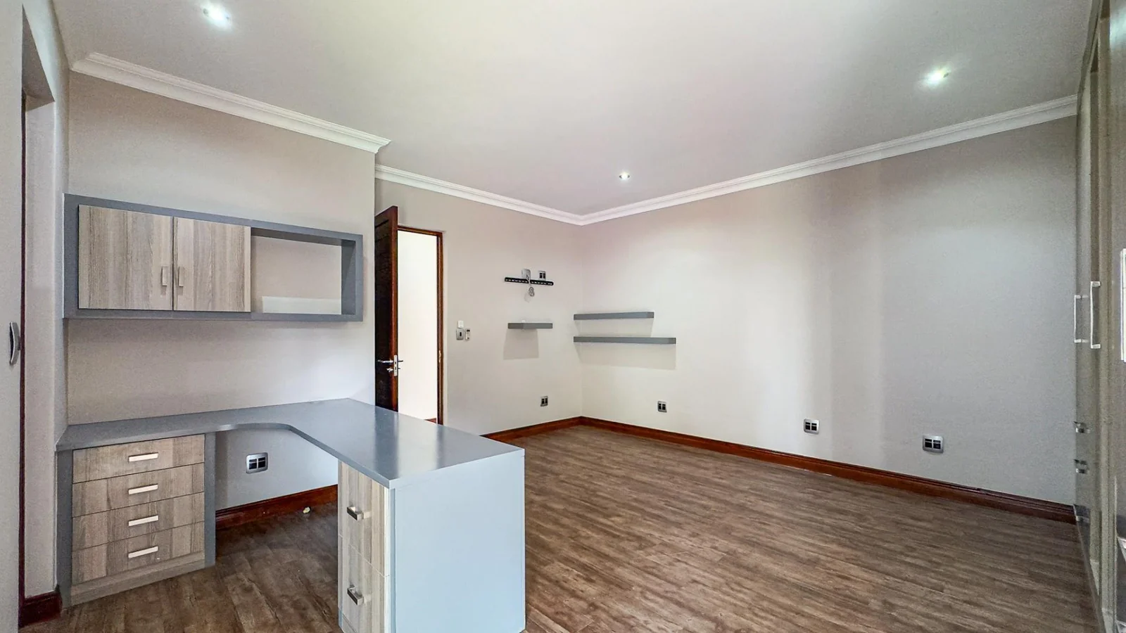 A  GRAND AFFAIR IN MIDLANDS ESTATE