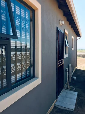 Savanna City, Walkerville