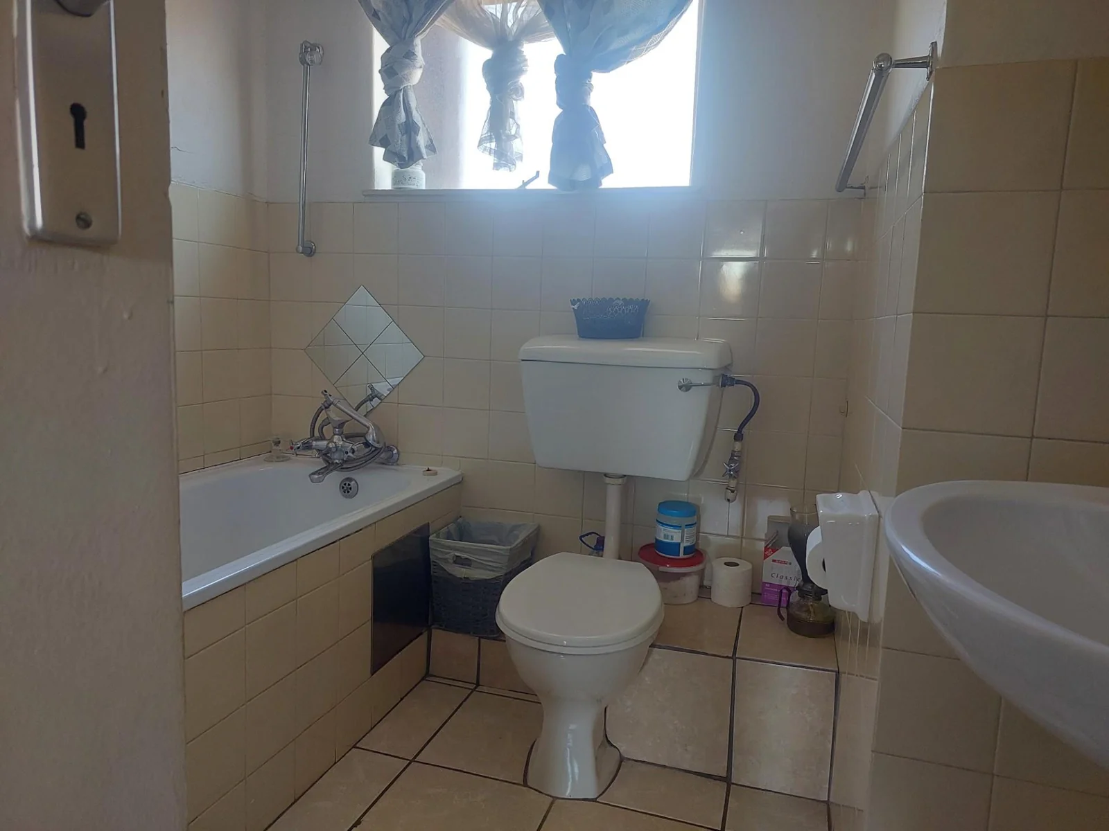 3 Bedroom apartment to let with the option to buy!