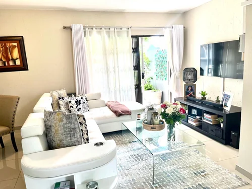 Greenstone Hill, Edenvale