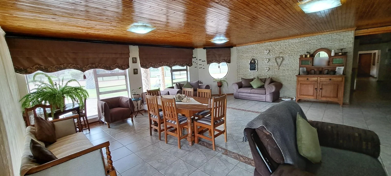 Exceptional and Very well-maintained smallholding for sale