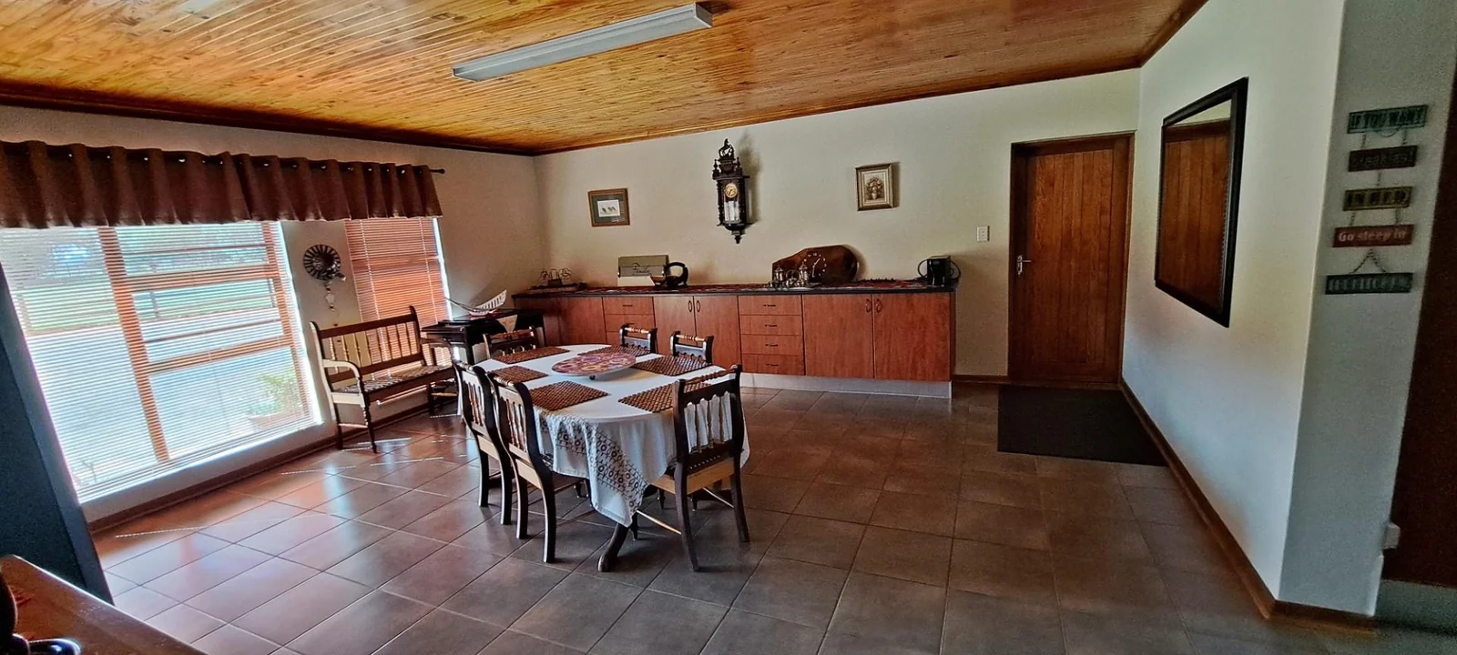 Exceptional and Very well-maintained smallholding for sale