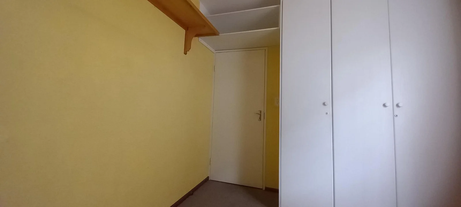 LOCK UP & GO LUXURY! STUNNING 2-BED UNIT IN REMBRANDT PARK