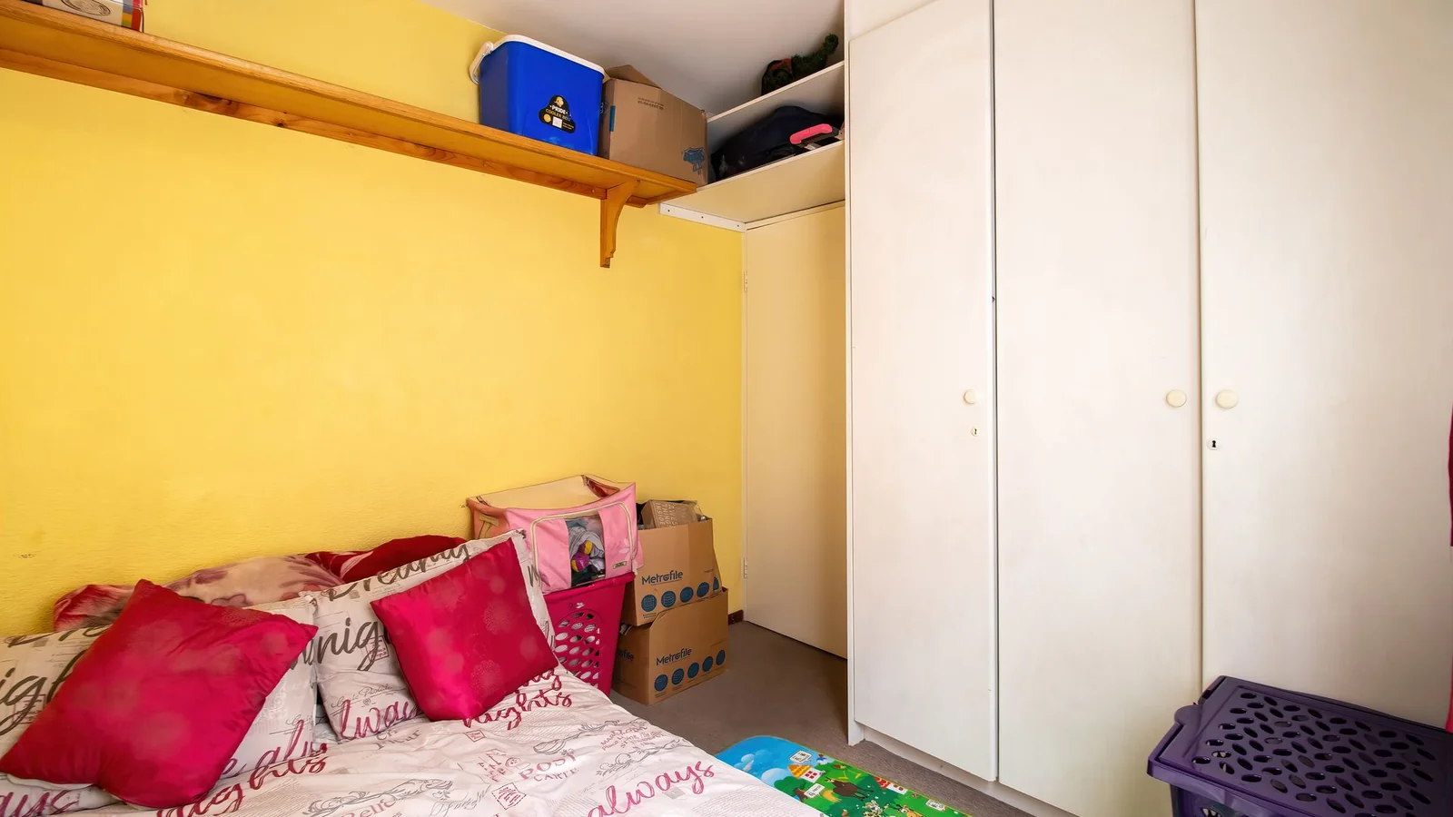 LOCK UP & GO LUXURY! STUNNING 2-BED UNIT IN REMBRANDT PARK
