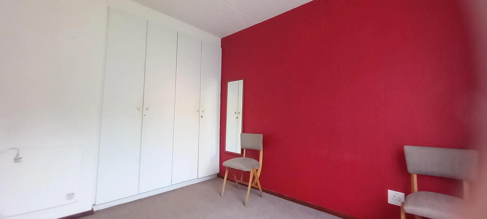 LOCK UP & GO LUXURY! STUNNING 2-BED UNIT IN REMBRANDT PARK