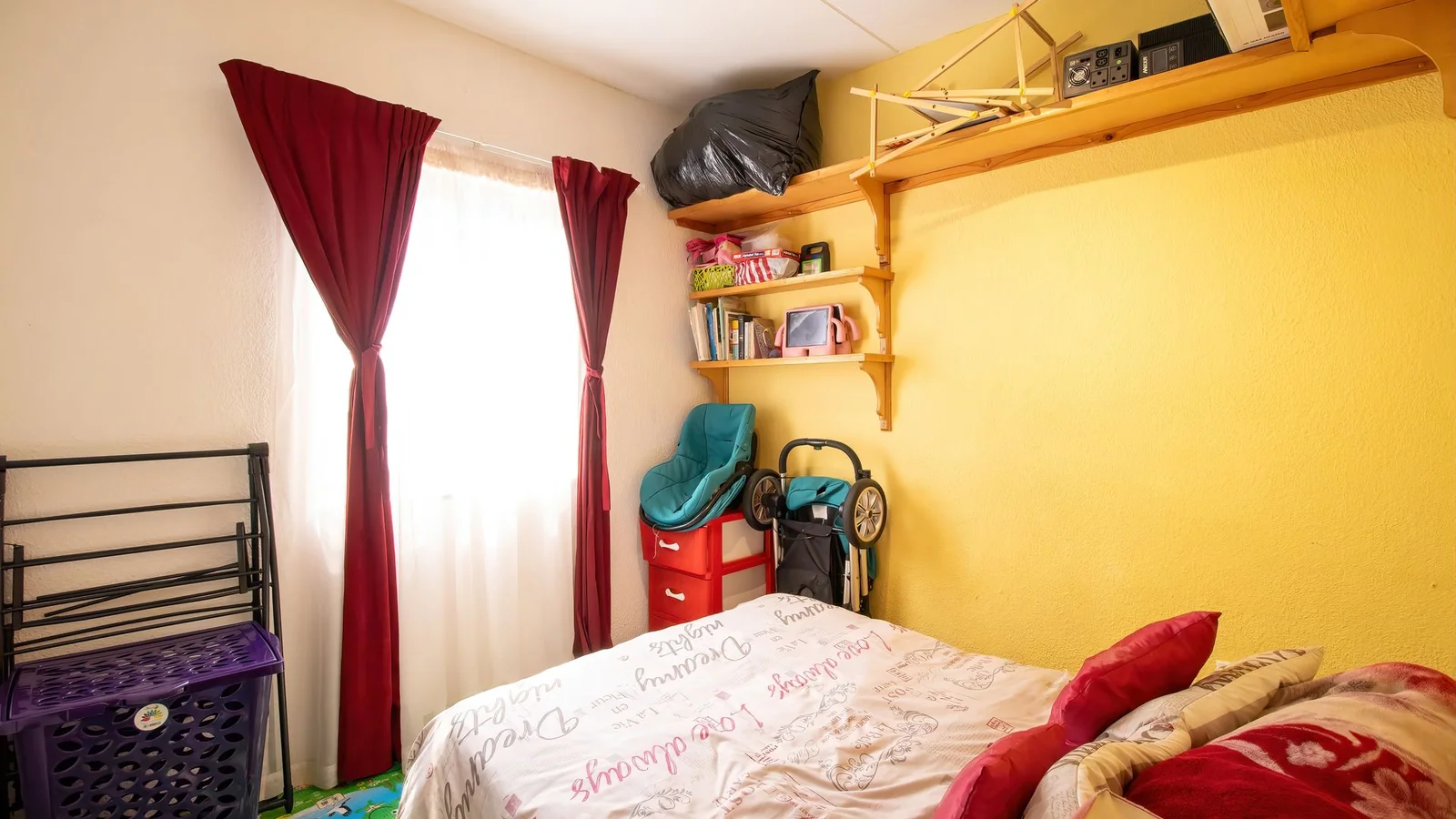 LOCK UP & GO LUXURY! STUNNING 2-BED UNIT IN REMBRANDT PARK