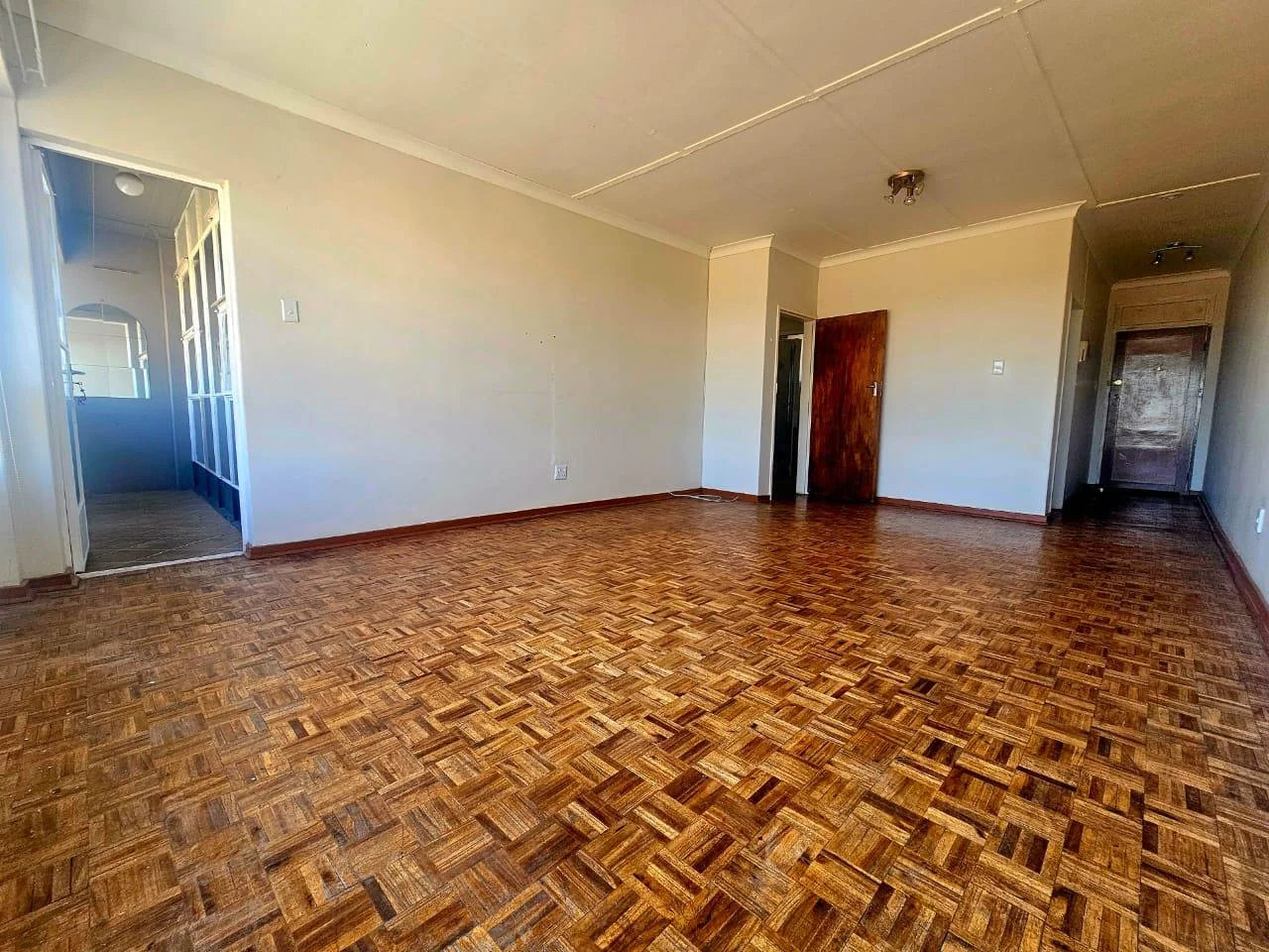 LFRT-9028