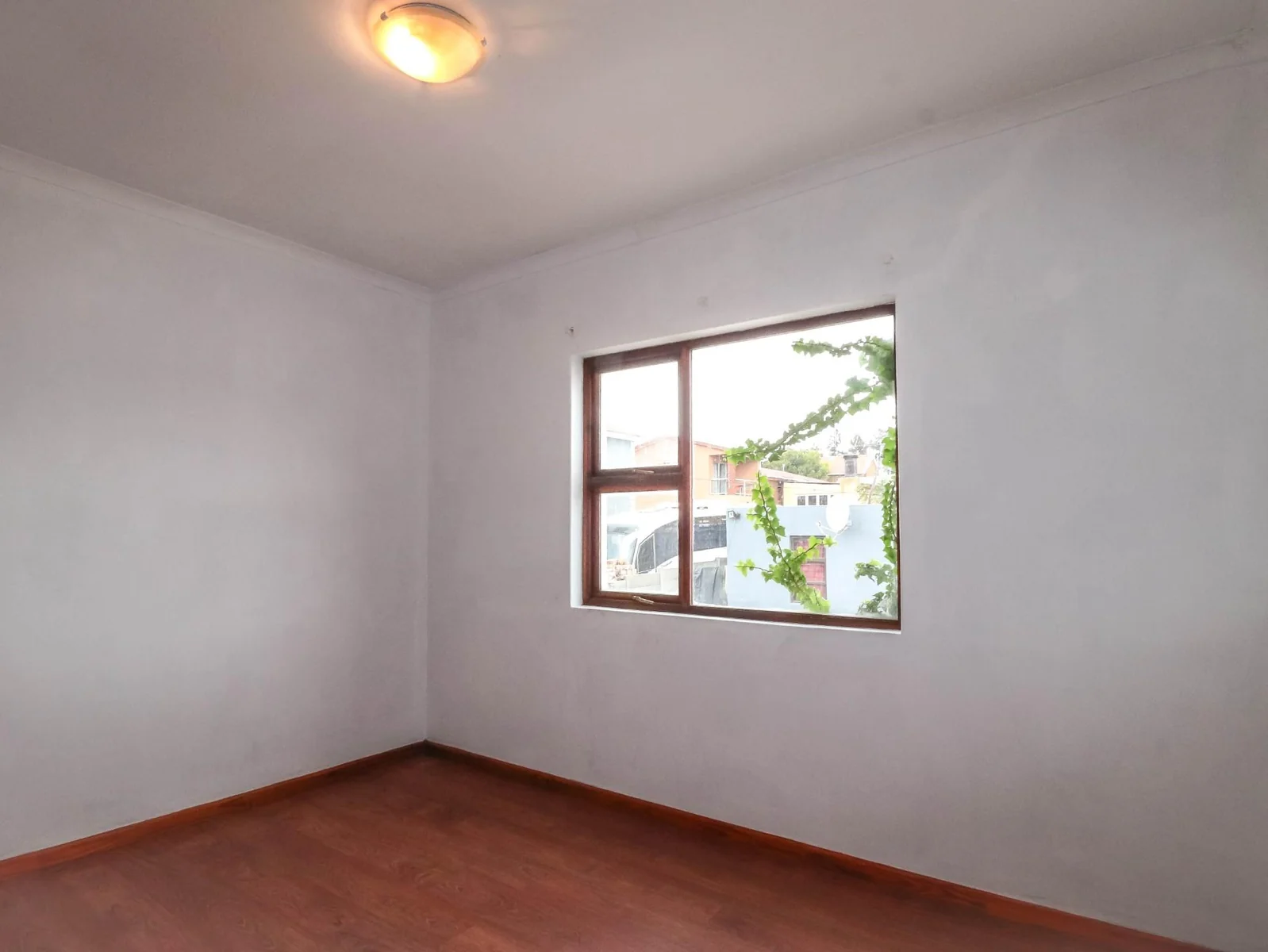 Family home with Excellent Views