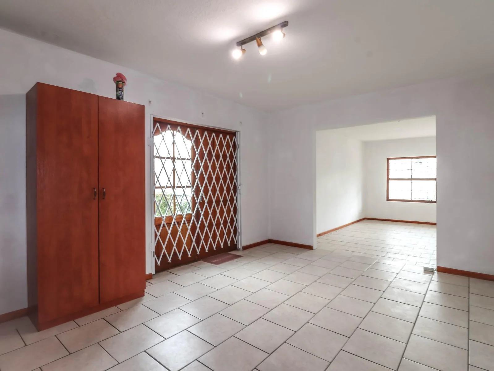 Family home with Excellent Views