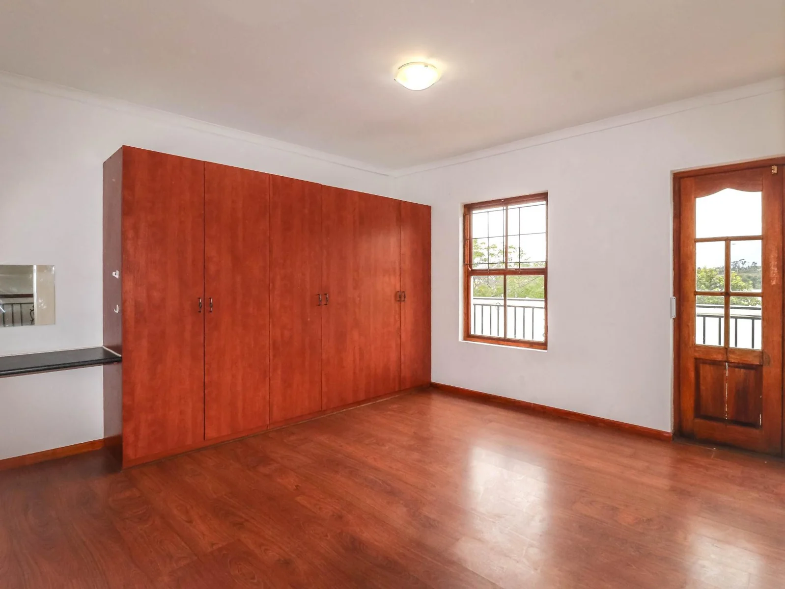 Family home with Excellent Views