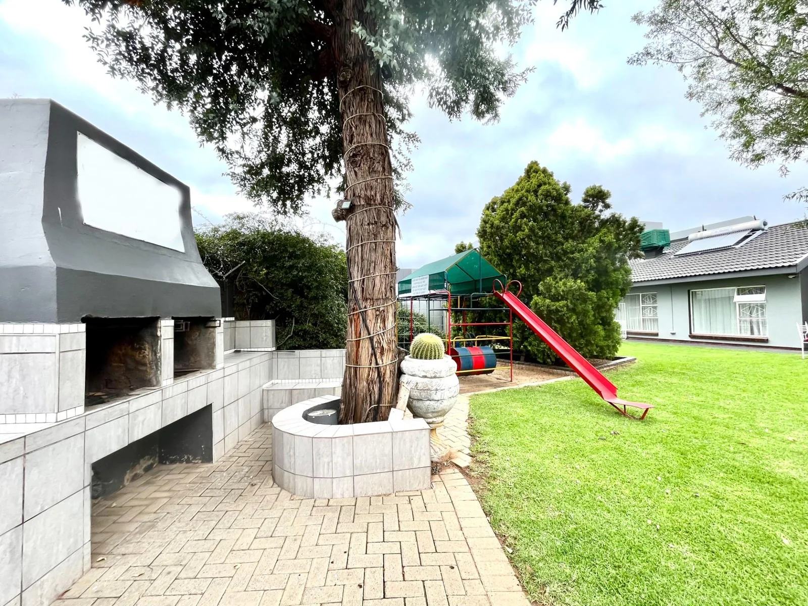 Picture perfect dual purpose property