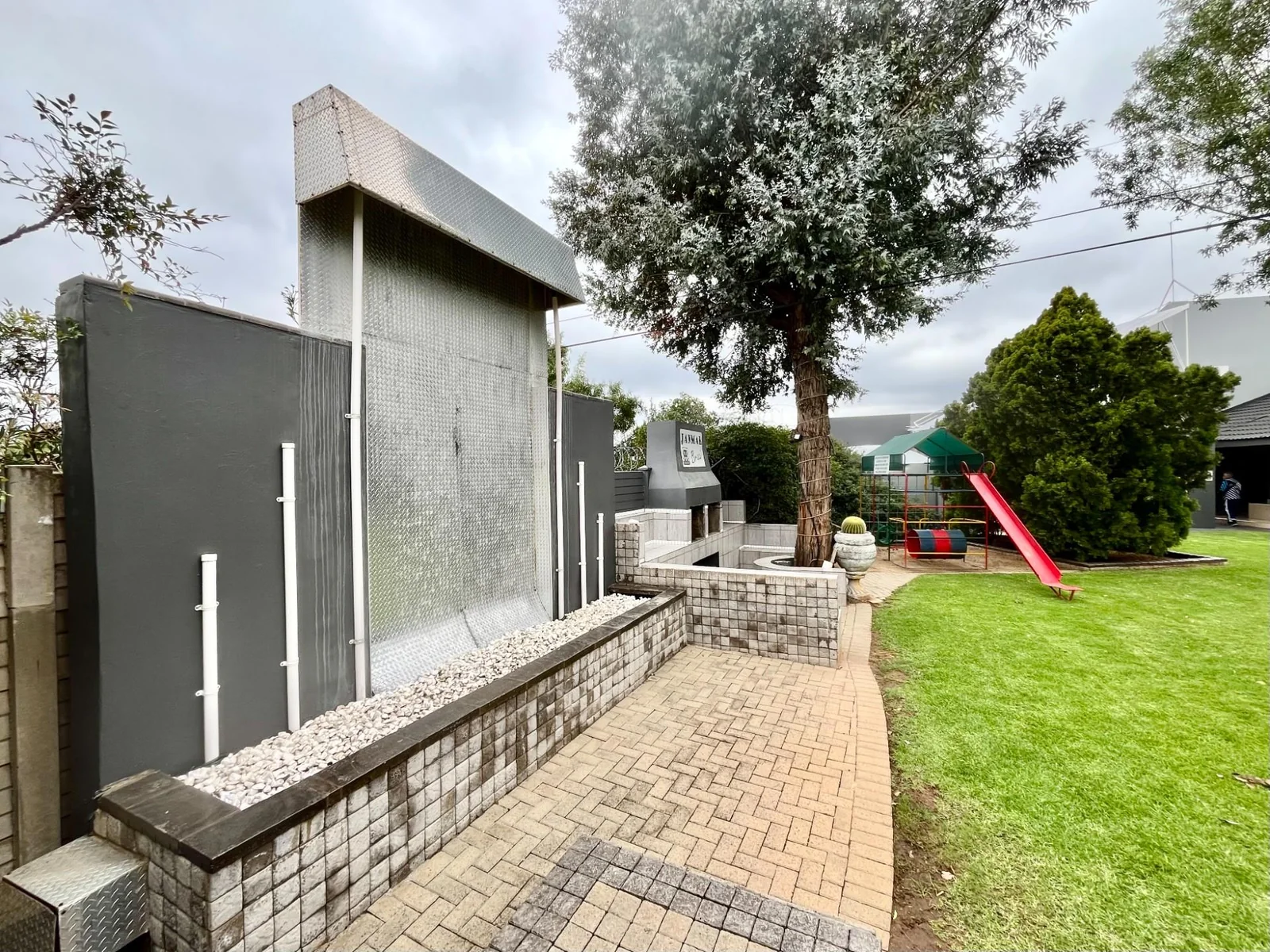 Picture perfect dual purpose property