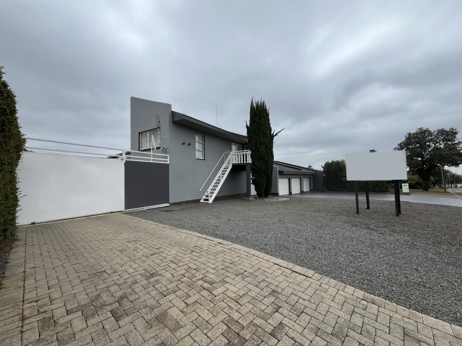 Picture perfect dual purpose property