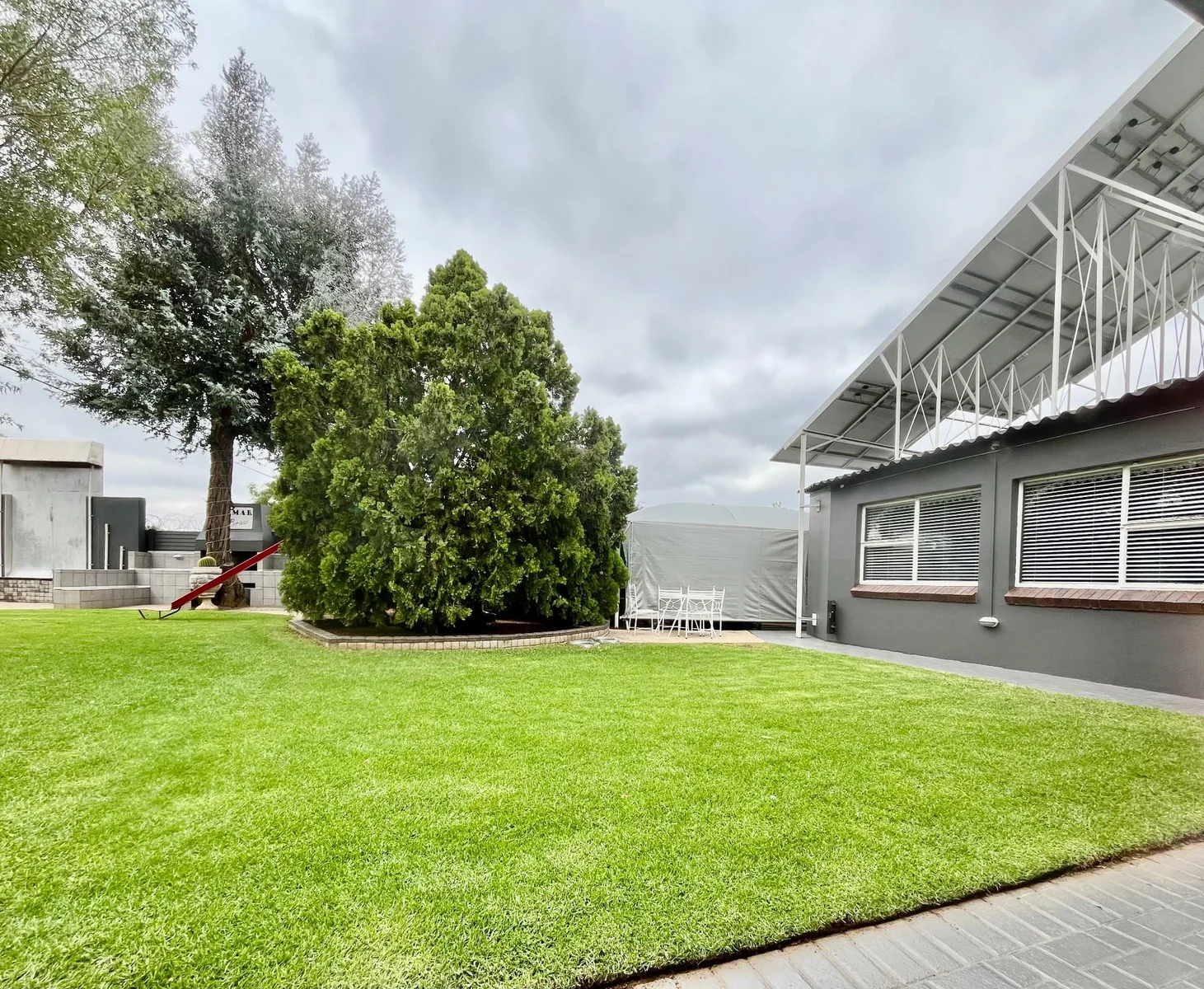 Picture perfect dual purpose property