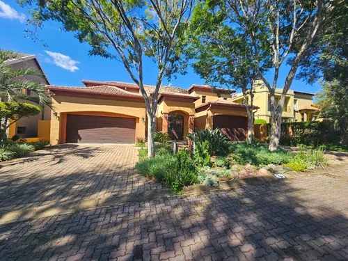 Featherbrooke Estate, Krugersdorp