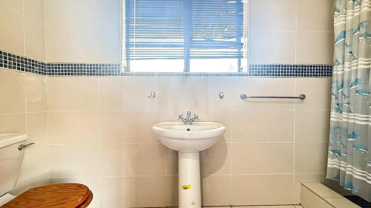 Elegant 5 Bedroom Family Home To Let In PineHaven