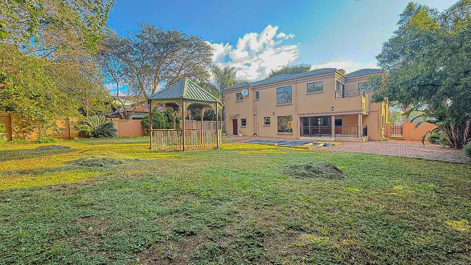 Elegant 5 Bedroom Family Home To Let In PineHaven