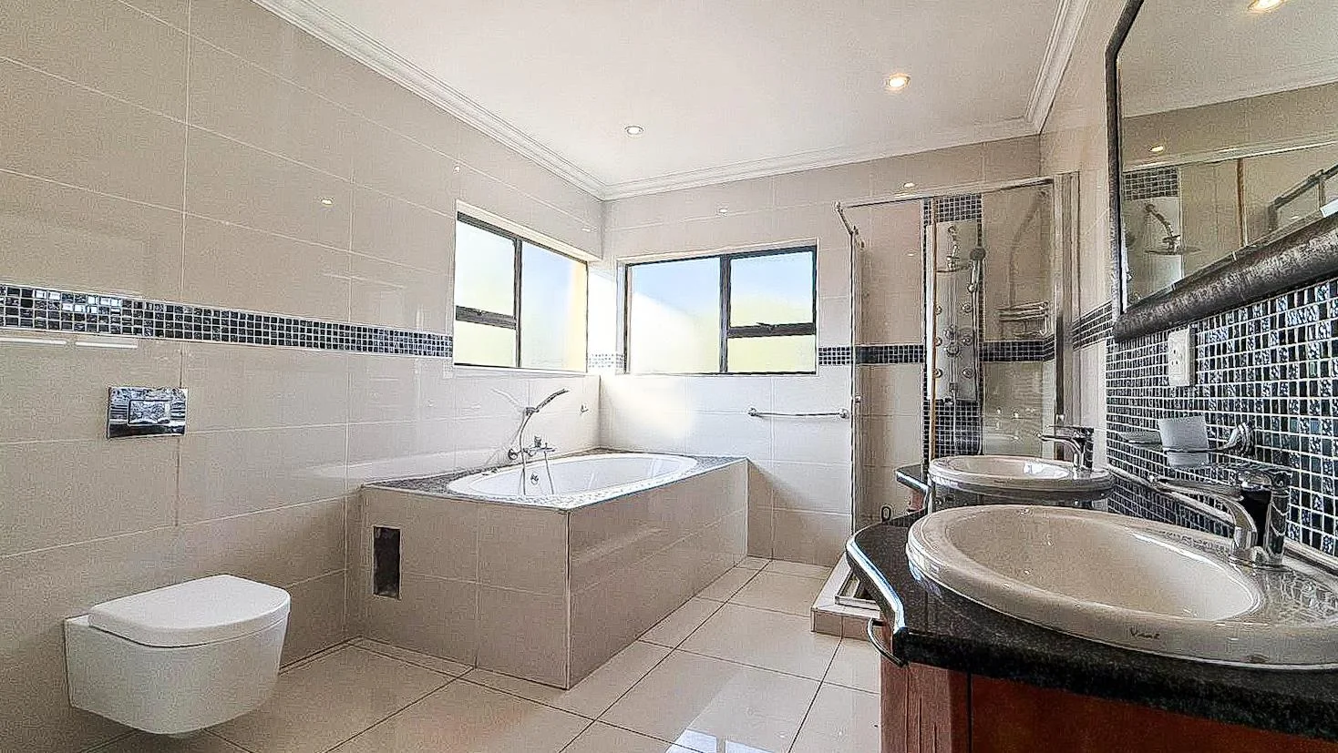 Elegant 5 Bedroom Family Home To Let In PineHaven