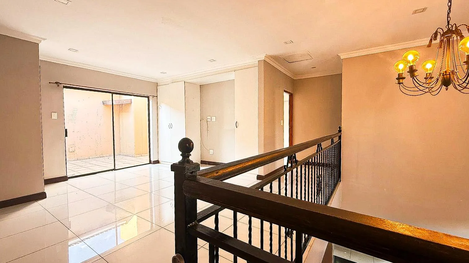 Elegant 5 Bedroom Family Home To Let In PineHaven