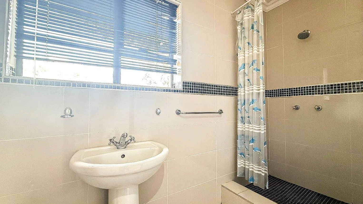 Elegant 5 Bedroom Family Home To Let In PineHaven