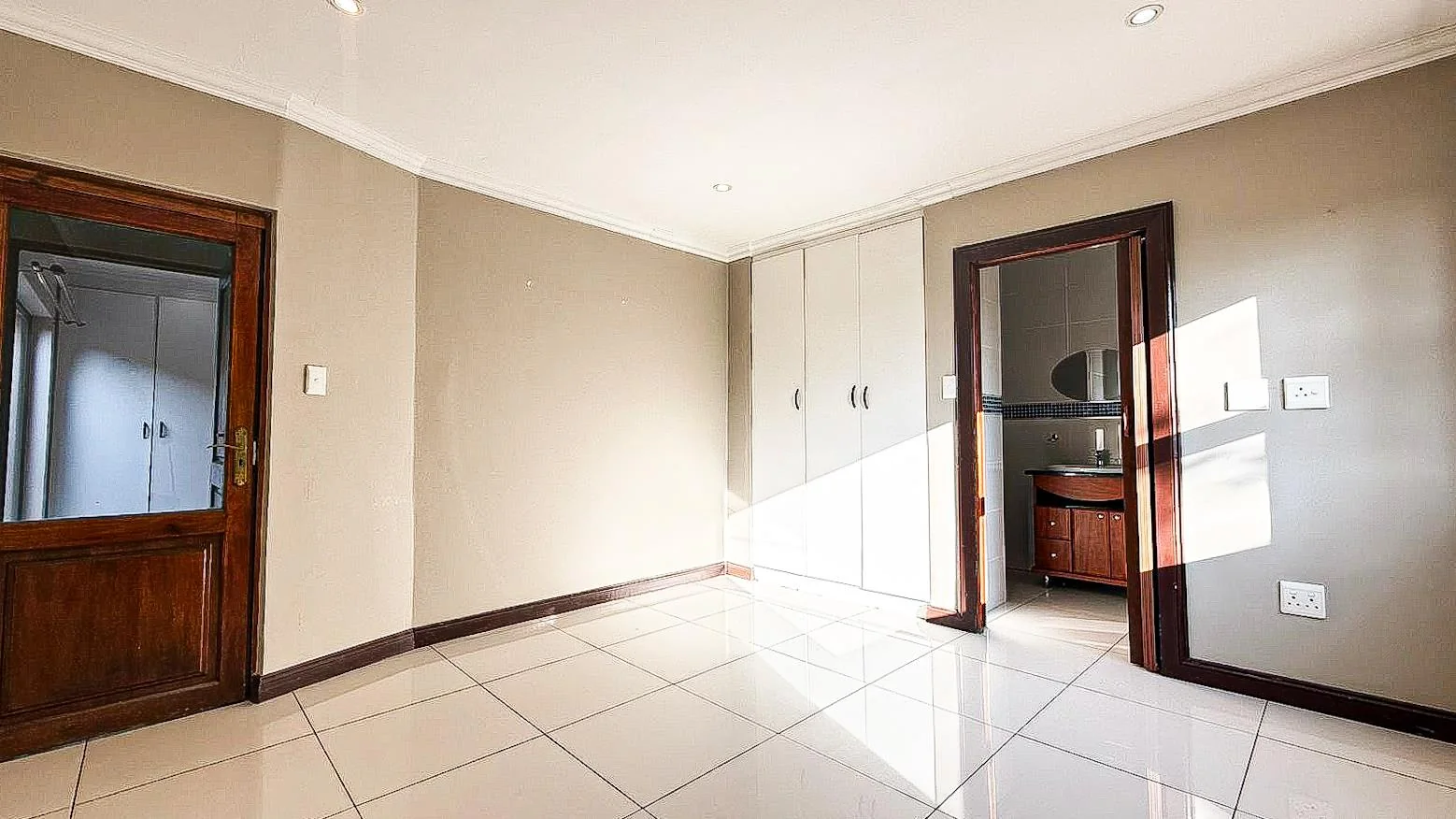Elegant 5 Bedroom Family Home To Let In PineHaven