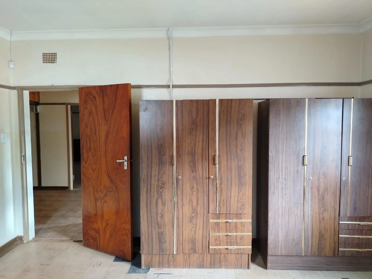 Spacious 3-Bedroom Home with Modern Security & Bonus Apartment