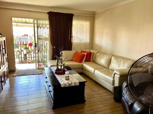 Greenstone Hill, Edenvale