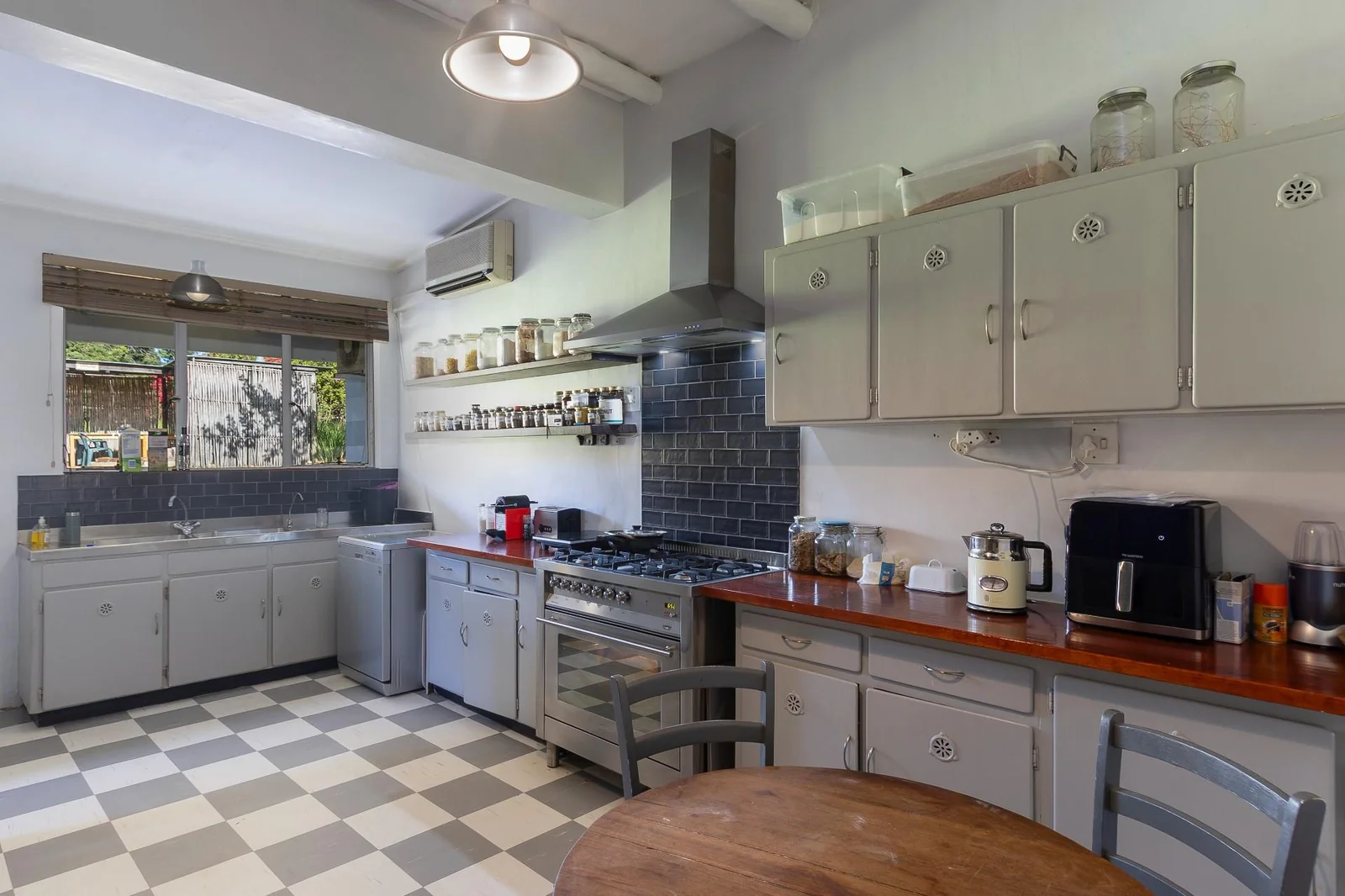 Unique opportunity to own a piece of the Winelands