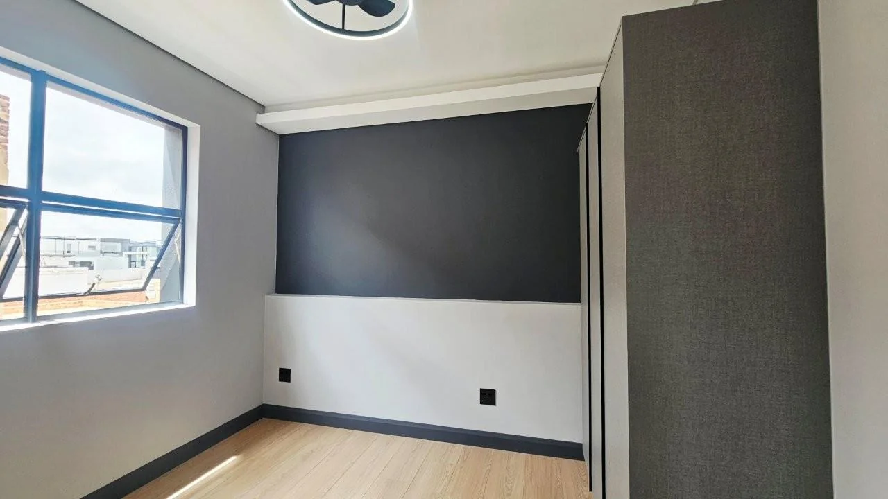 BREATHTAKING HOME IN MIDSTREAM HEIGHTS