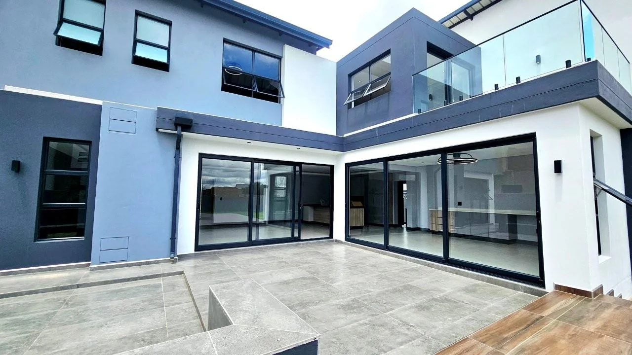 BREATHTAKING HOME IN MIDSTREAM HEIGHTS