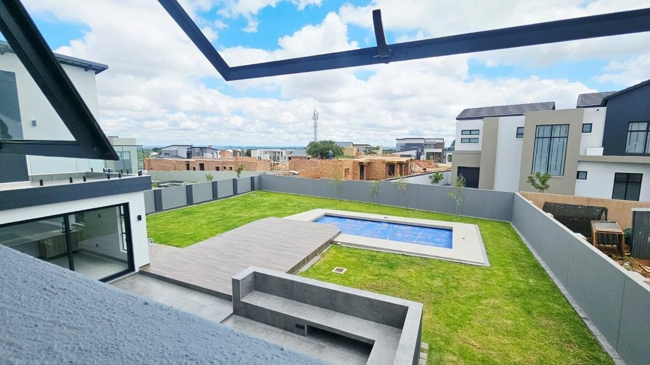 BREATHTAKING HOME IN MIDSTREAM HEIGHTS