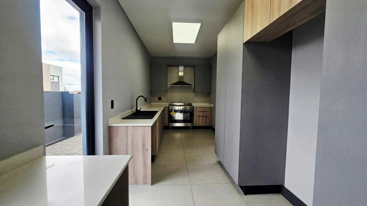 BREATHTAKING HOME IN MIDSTREAM HEIGHTS