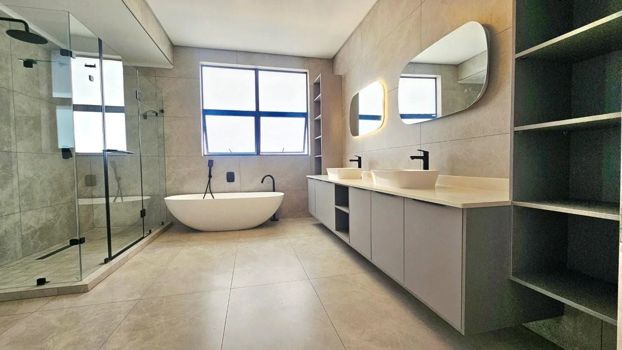 BREATHTAKING HOME IN MIDSTREAM HEIGHTS