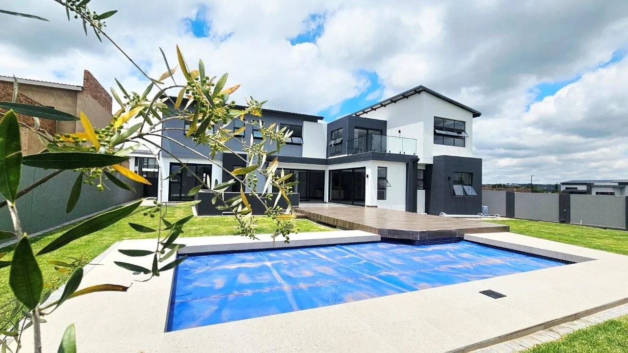 BREATHTAKING HOME IN MIDSTREAM HEIGHTS