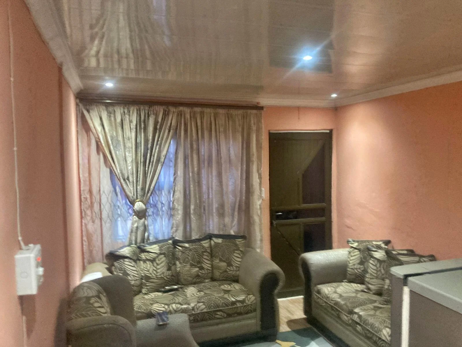 Charming 2-Bedroom Home with En-Suite, Covered Parking and Secure Yard