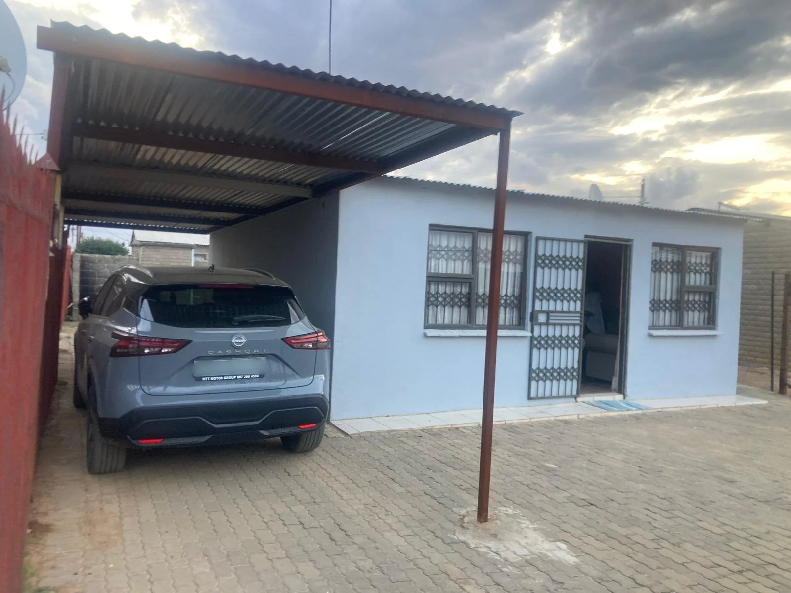 Charming 2-Bedroom Home with En-Suite, Covered Parking and Secure Yard