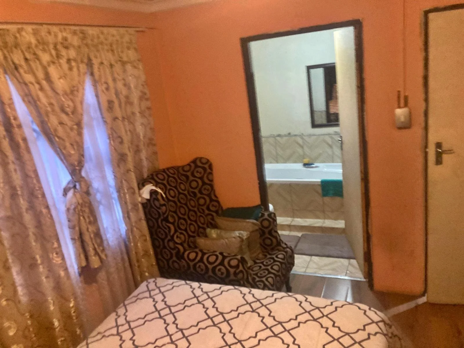 Charming 2-Bedroom Home with En-Suite, Covered Parking and Secure Yard