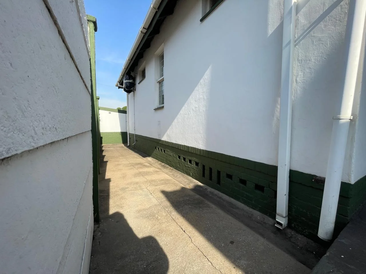 DURBAN - GLENWOOD - 3 BEDROOM HOUSE