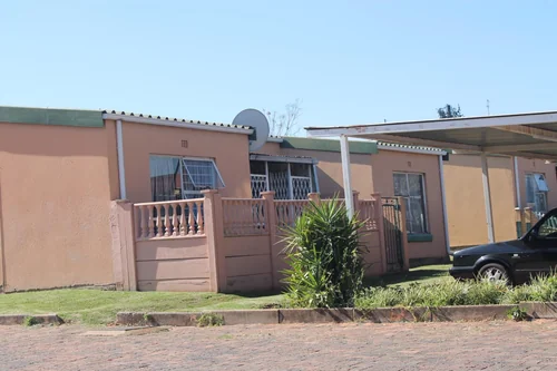 444 First, Florida Lake, Roodepoort