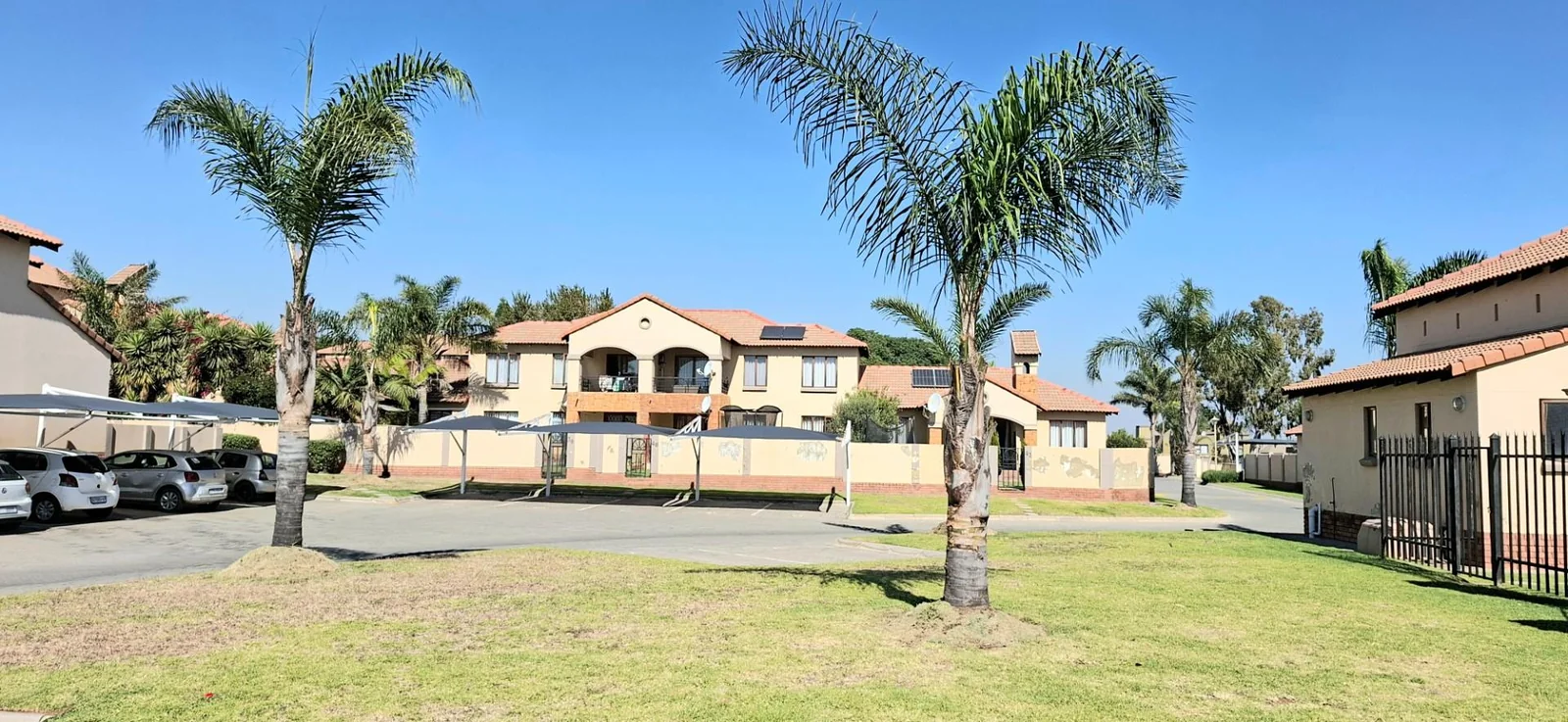 Modern Spacious Two beds Two baths, Built in braai Apartment for sale