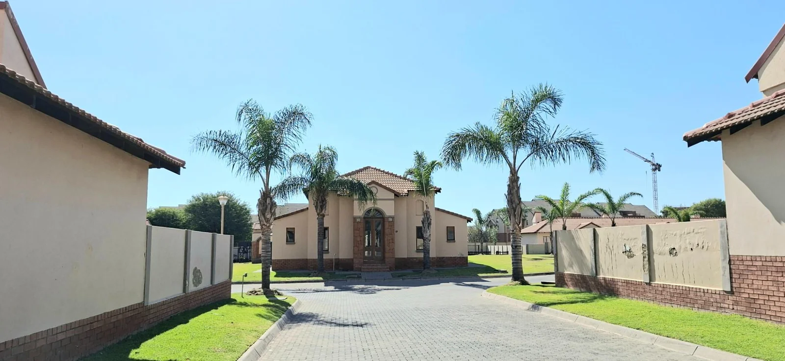 Modern Spacious Two beds Two baths, Built in braai Apartment for sale
