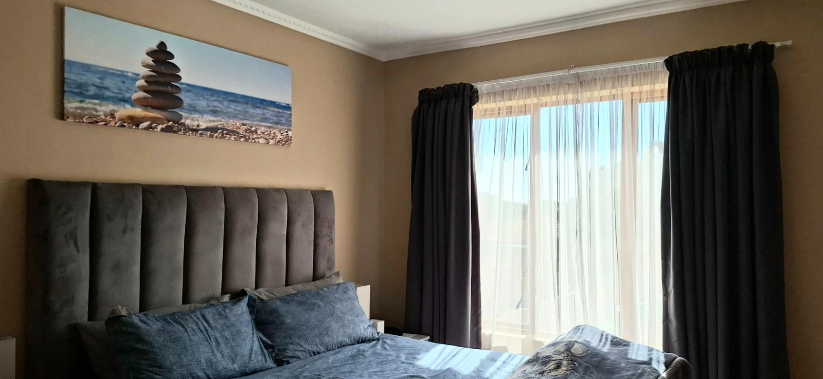 Modern Spacious Two beds Two baths, Built in braai Apartment for sale