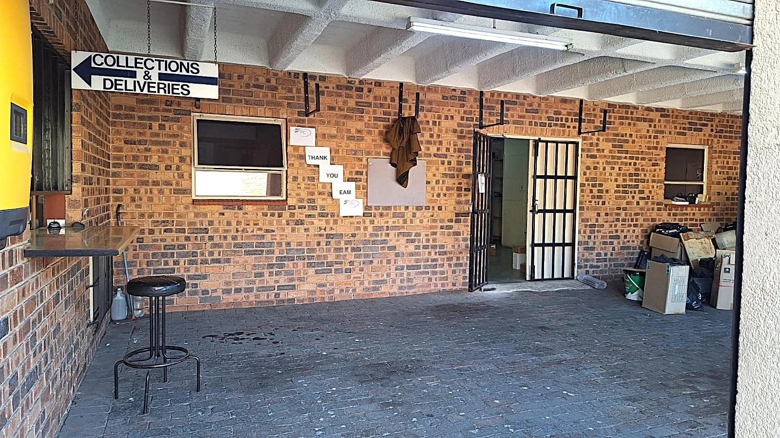 Prime 3-Level Light Industrial & Commercial Hub - A Florida / Roodepoort Opportunity Like No Other