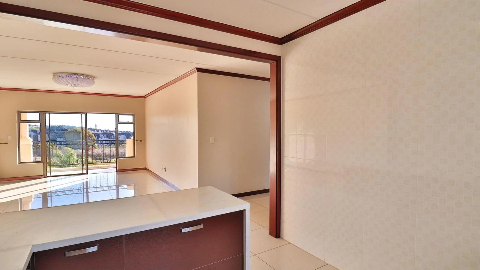 Luxurious  and Spacious  Three beds Two baths  Apartmentfir Sale