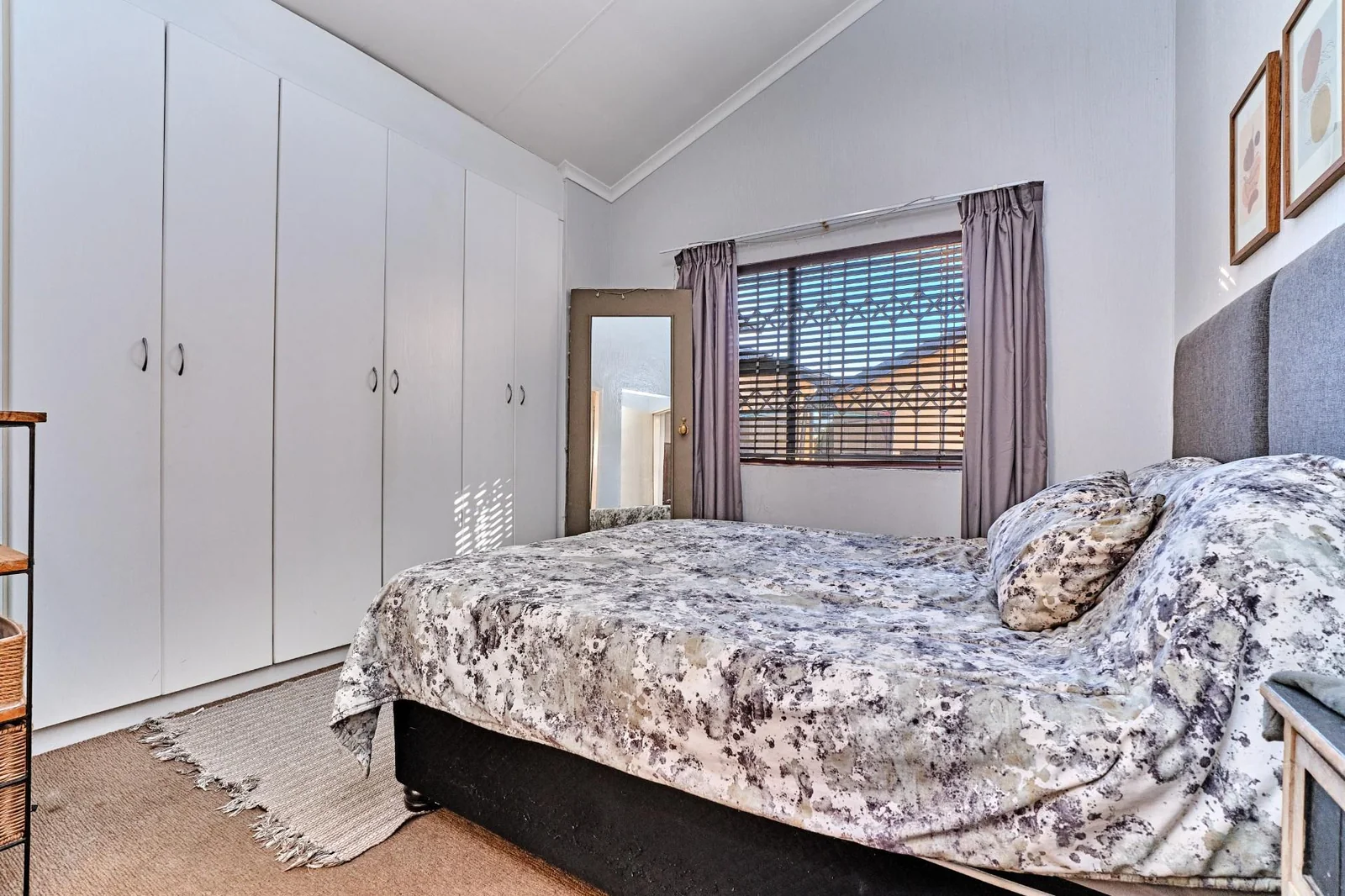 Spacious 3-Bedroom Townhouse for Sale in Bohemia, Amarosa