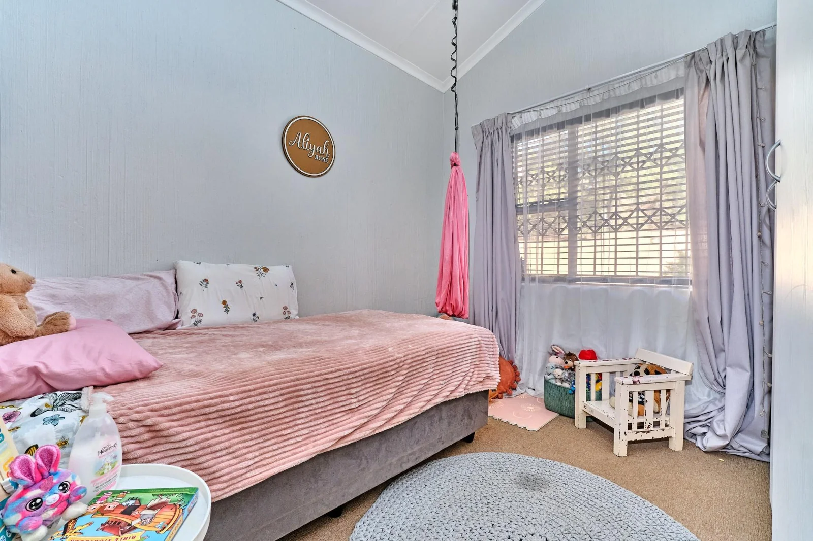 Spacious 3-Bedroom Townhouse for Sale in Bohemia, Amarosa